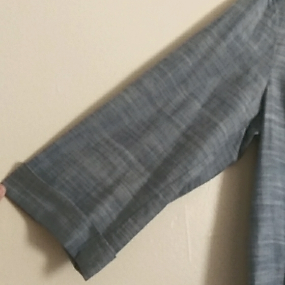 Chico's Collared Shirt Blouse Three Button Down Chico's SZ 2 Cuffed 3/4 sleeve - Picture 8 of 9